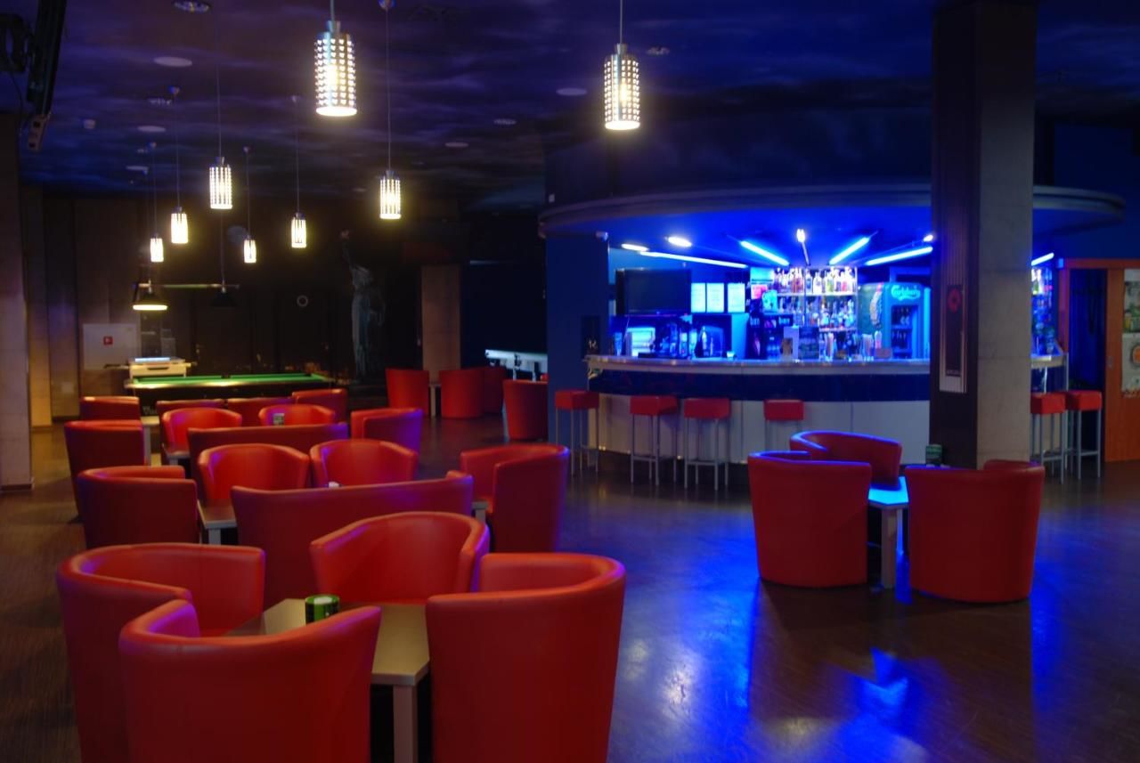 Отель Hotel Planeta Бжеско-36