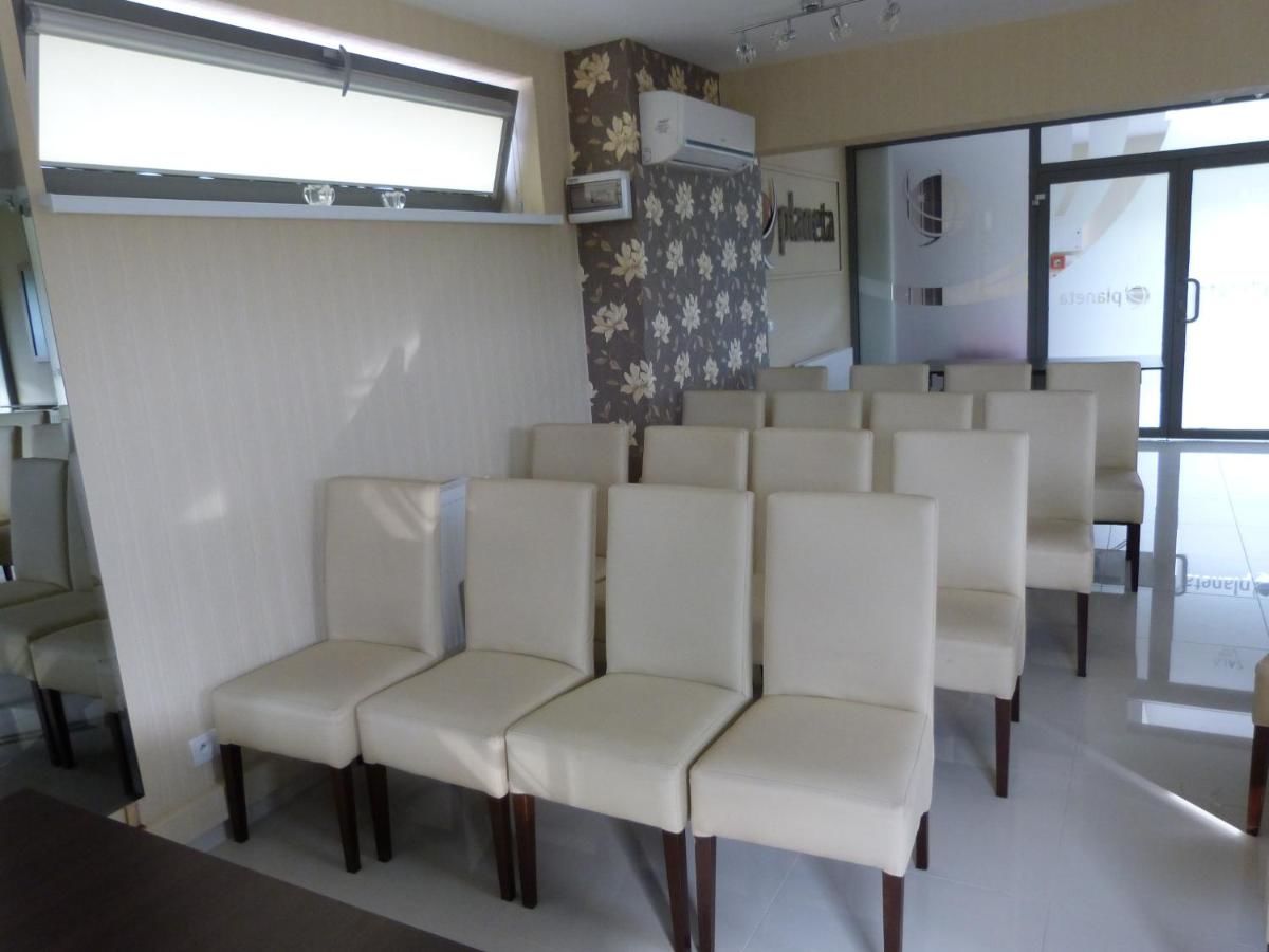 Отель Hotel Planeta Бжеско-46